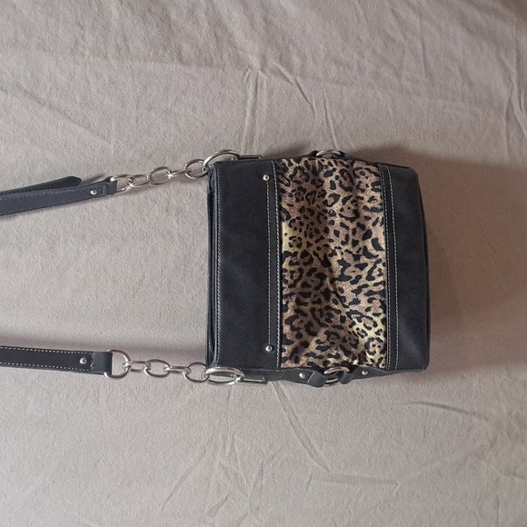 Chaps purse 👛 - Picture 2 of 5